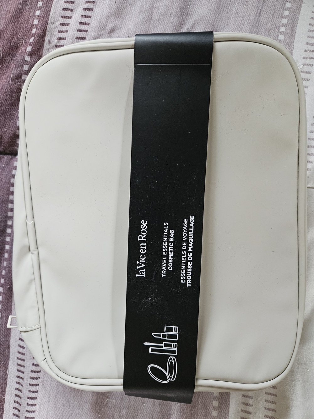 Travel Toiletry Bag in Cream